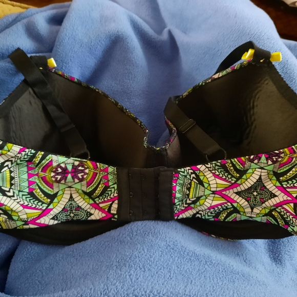 Bra - Picture 2 of 9